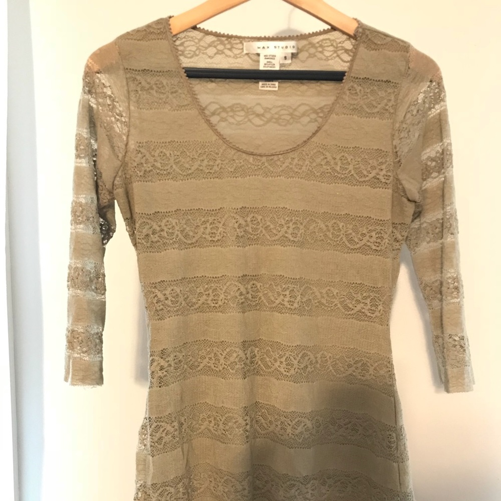 Lace 3/4 sleeve top